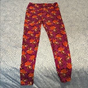 LuLaRoe Purple Pumpkin Print Leggings